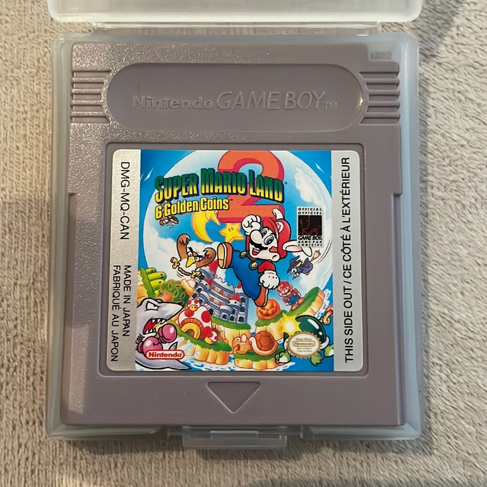 Vintage Game Boy Super Mario Land 2 - 6 Golden Coins game + booklet + carry case